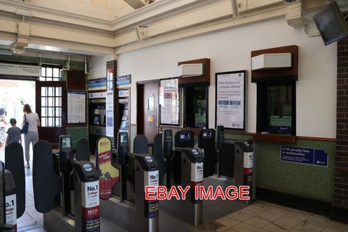 Photo watford underground - photo,