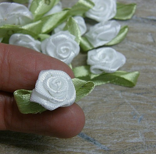 Nastro boccioli rosa raso - boccioli,